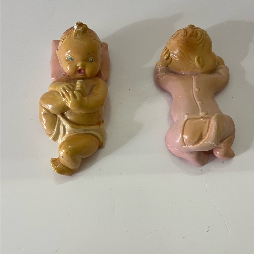 Rare Vintage 1940s Chalkware Sleeping Babies – Set of 2 Wall Plaques